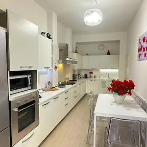 Apartment Modern River House, Florence